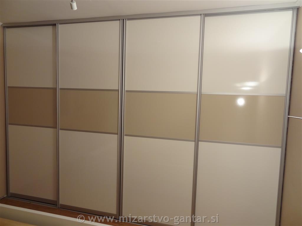Garderobna omara 08  - Mizarstvo Gantar
